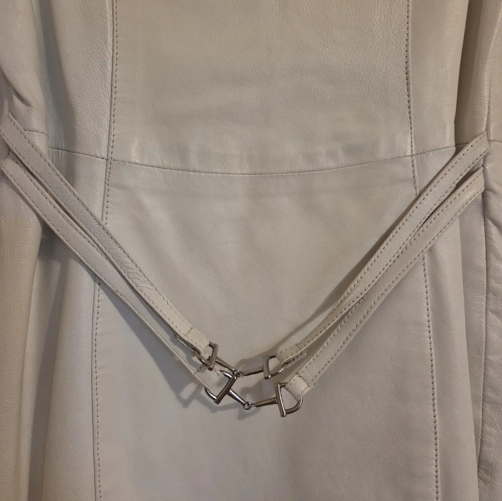 Vakko Sport White Leather Mini Dress - Picture 4 of 7